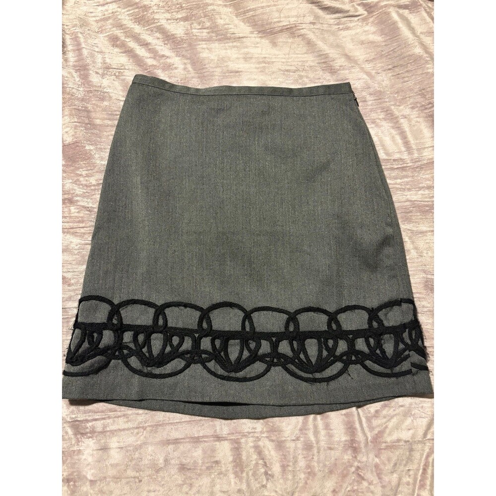 Ann Taylor LOFT Embroidered Pencil Skirt.